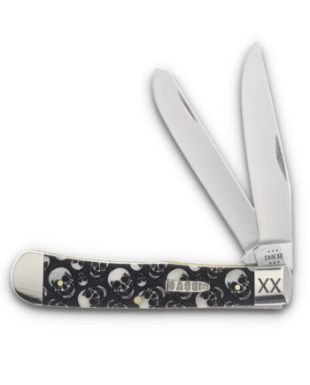 Case XX Skulls Smooth Natural Bone Trapper Folding Knife with Bullet Shield and XX Engraved Bolsters CA06740SK