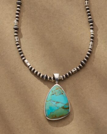 Cerra Pendant Necklace